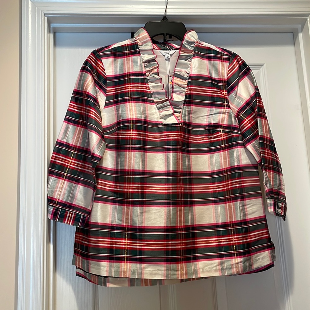 NWT Crown & Ivy Ruffle Top - Size Medium
